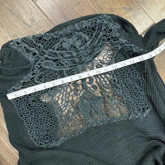 Unique Int’l Cardigan - Picture 11 of 12